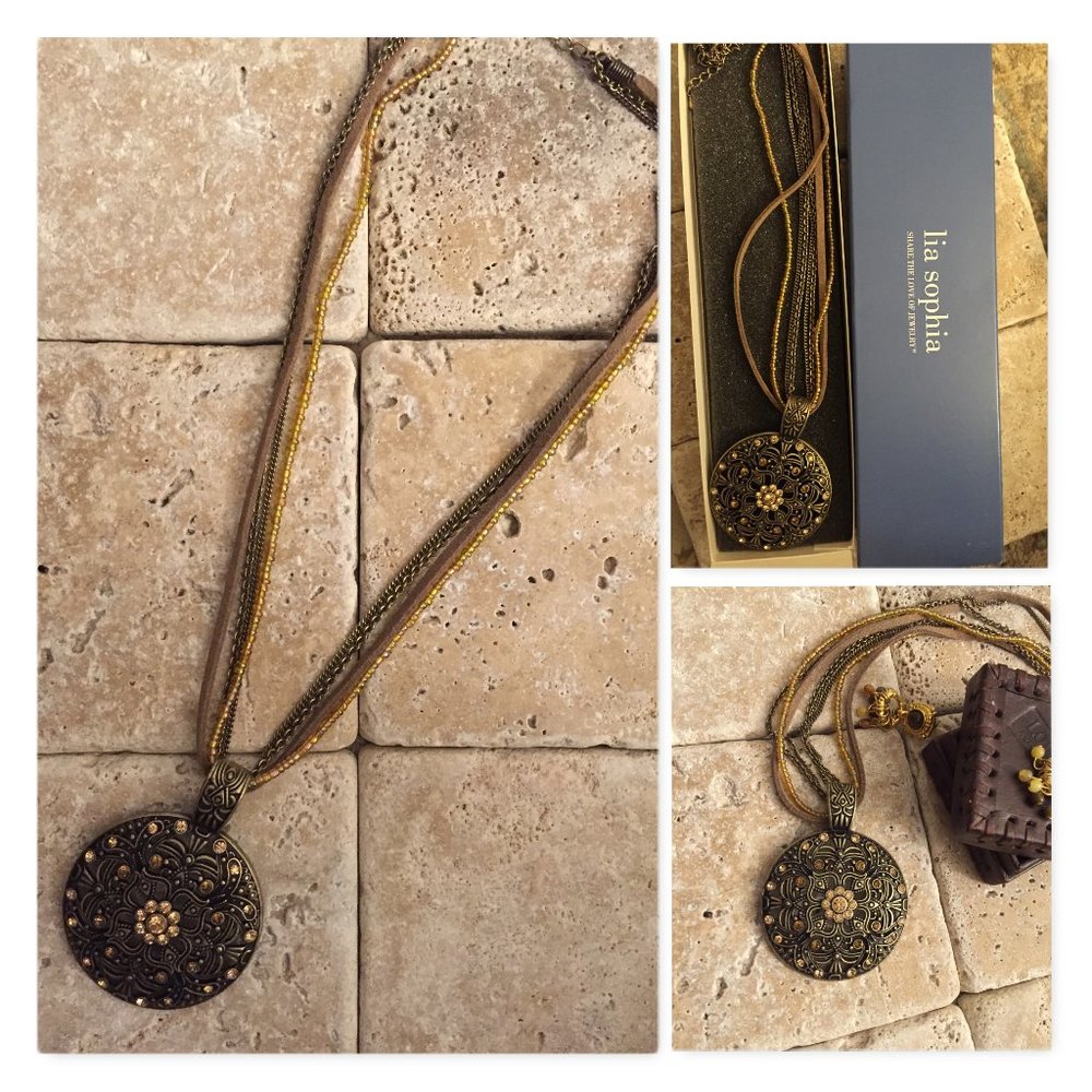 Lia Sophia Medallion necklace